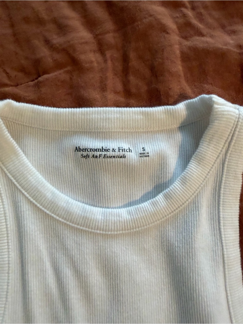 Abercrombie & Fitch White Ribbed Racerback Tank - Picture 3 of 3